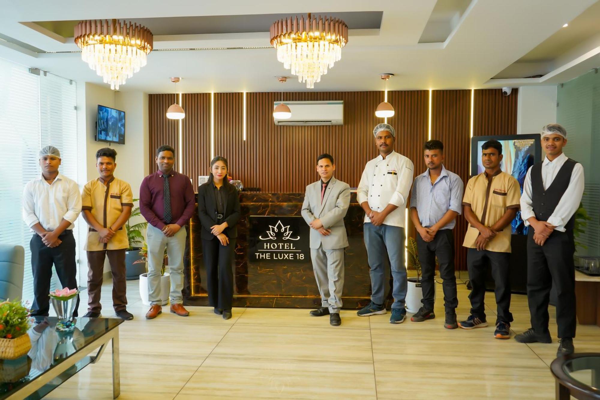 Hotel The Luxe 18 - Golf Course Road Gurgaon Exterior photo